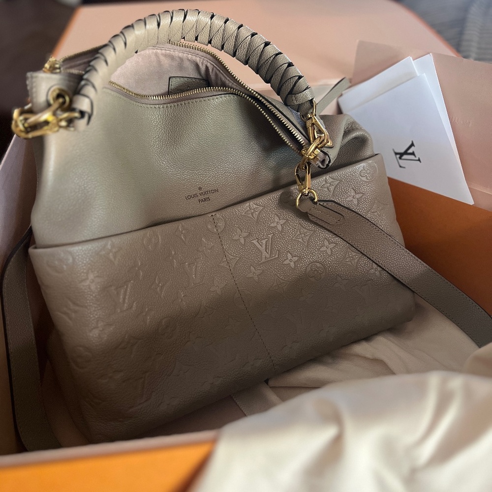 Louis Vuitton - Empreinte Maida Hobo Tourterelle